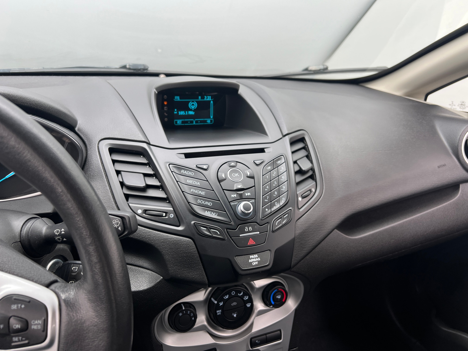 Thumbnail: 2016 Ford Fiesta - 4