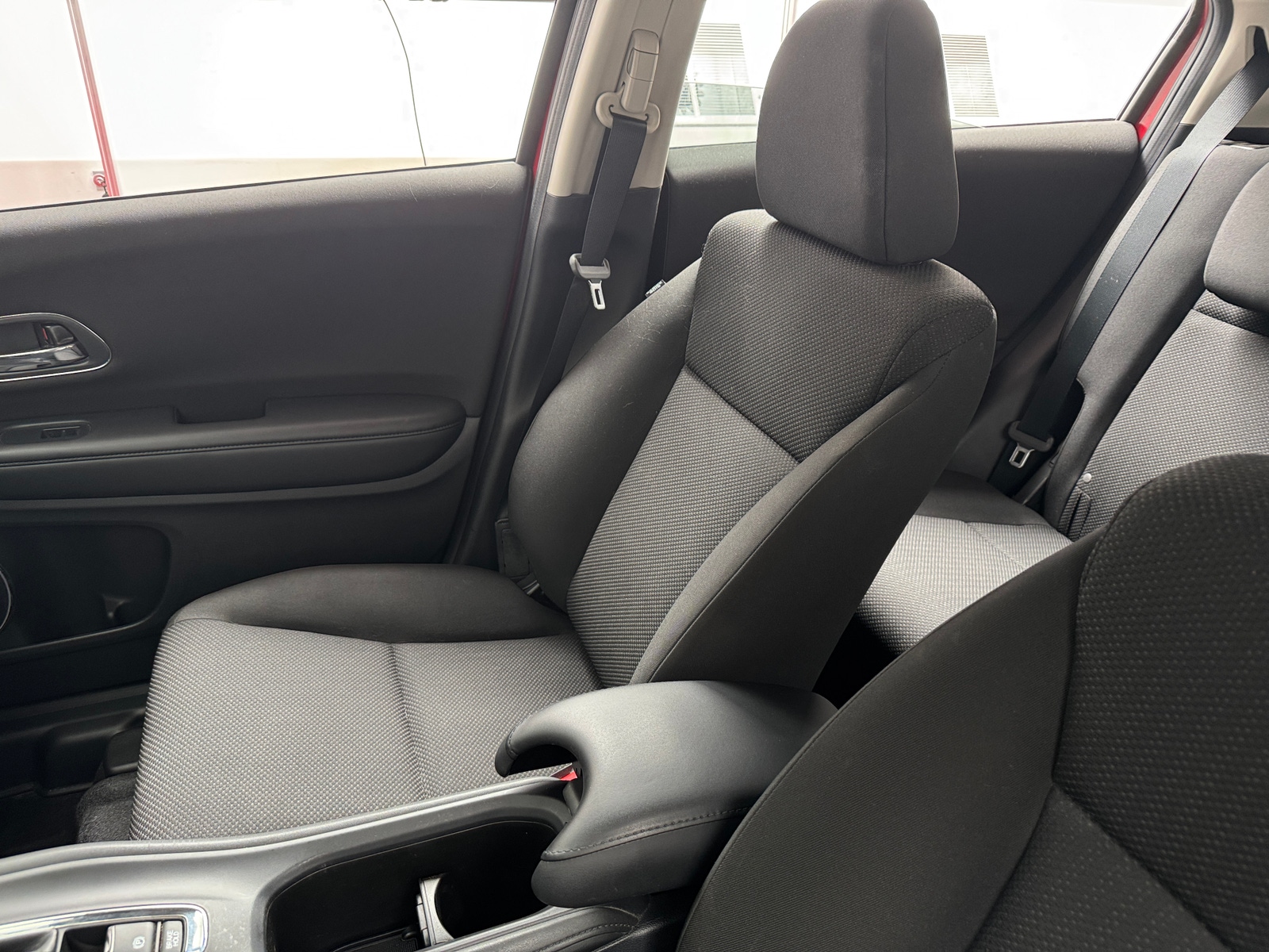 Thumbnail: 2018 Honda HR-V - 2