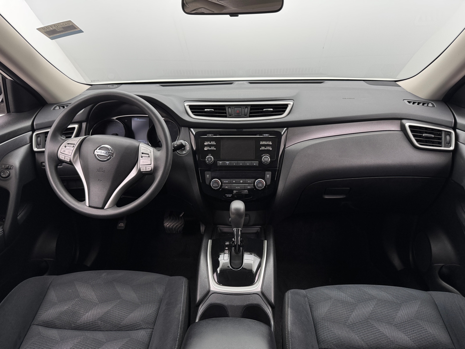 Thumbnail: 2016 Nissan Rogue - 3