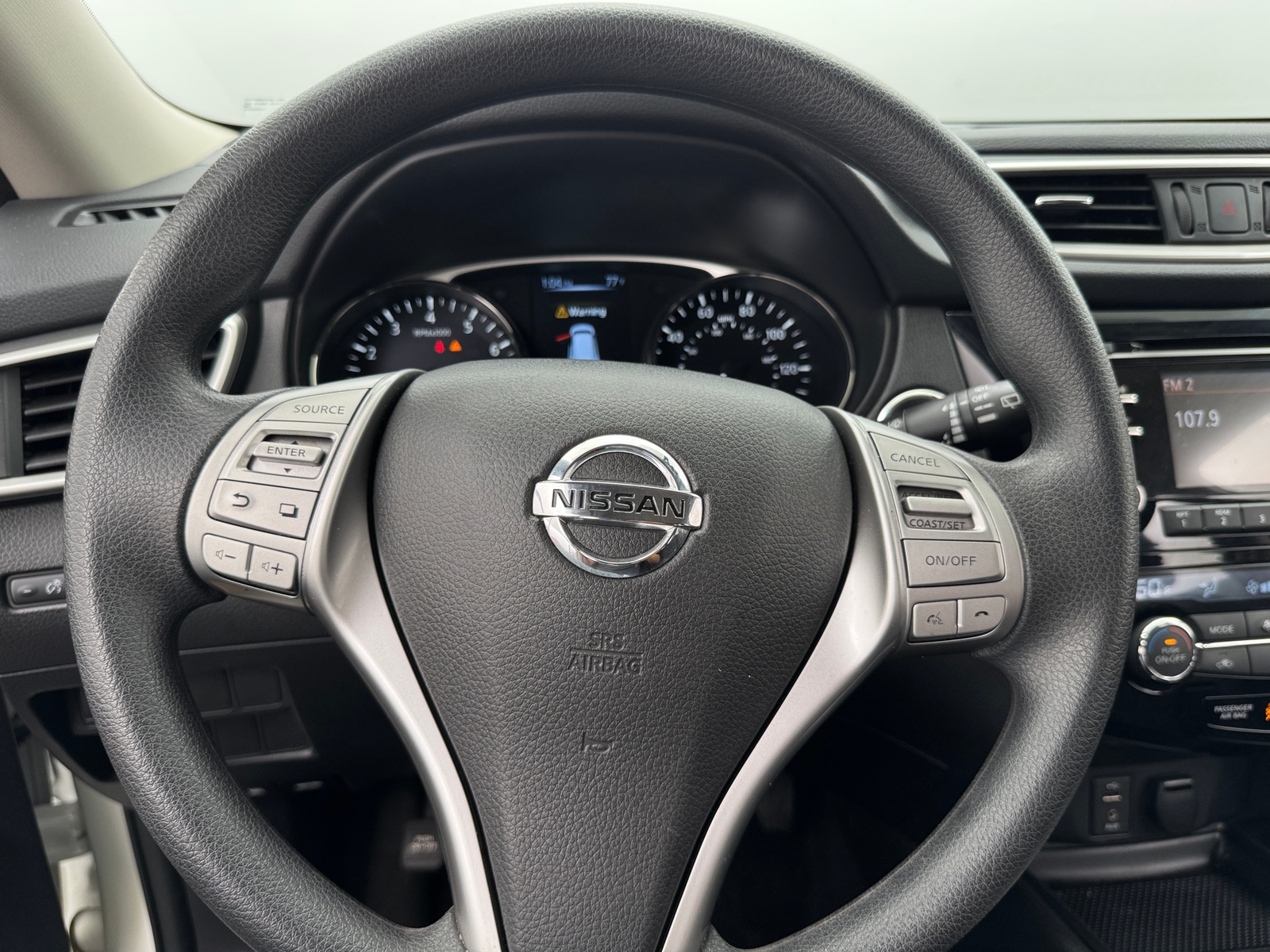 Thumbnail: 2016 Nissan Rogue - 5