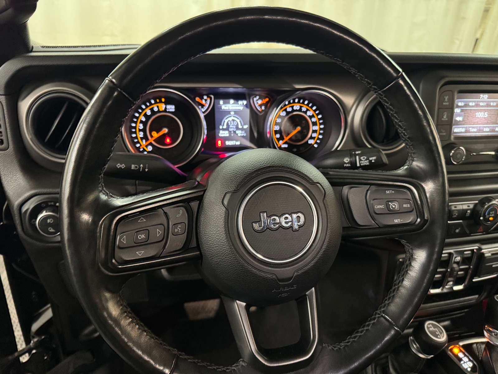 Thumbnail: 2021 Jeep Gladiator - 5