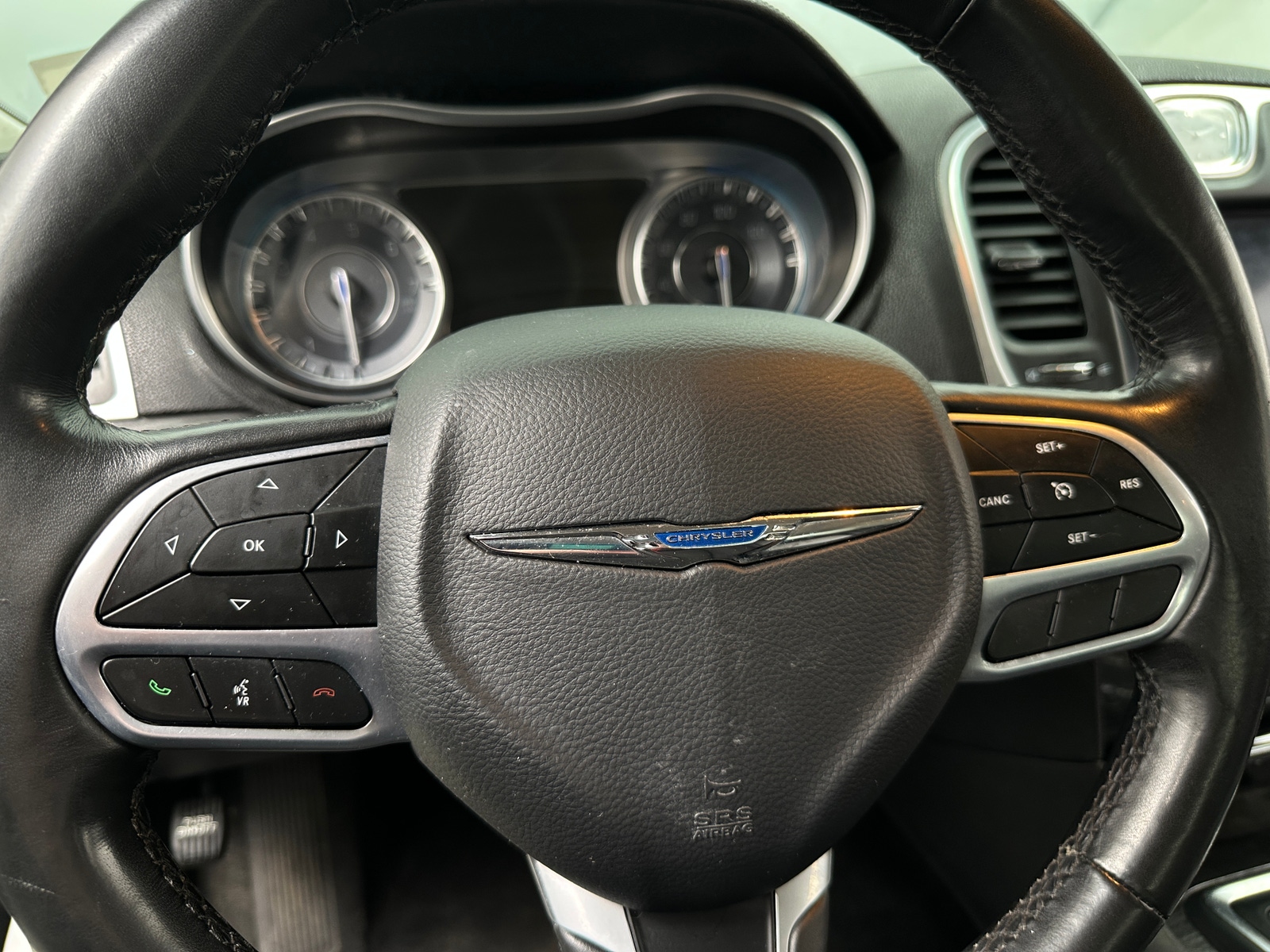 Thumbnail: 2021 Chrysler 300 - 5