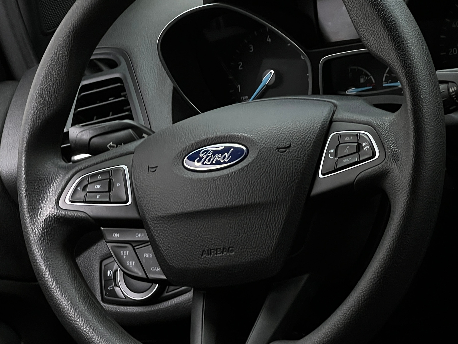 Thumbnail: 2019 Ford Escape - 5