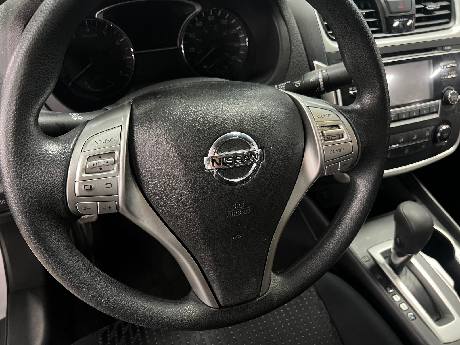 Thumbnail: 2017 Nissan Altima - 5