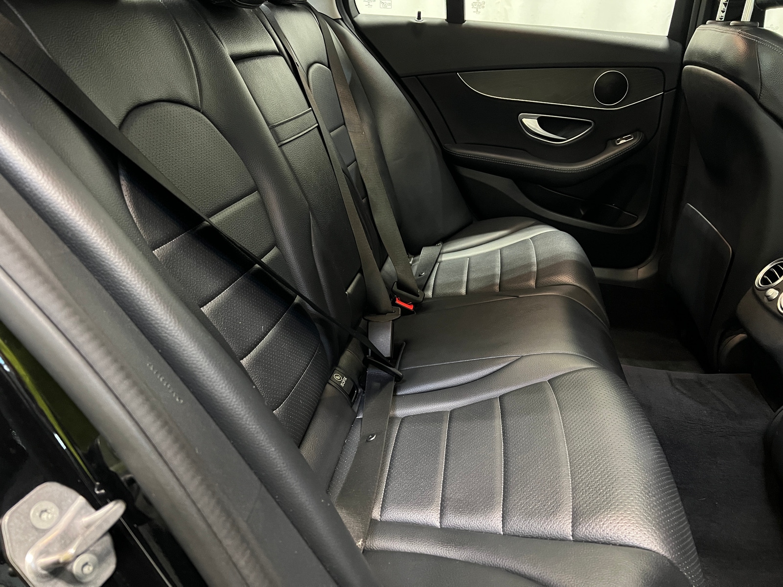 Thumbnail: 2016 Mercedes-Benz C-Class - 5