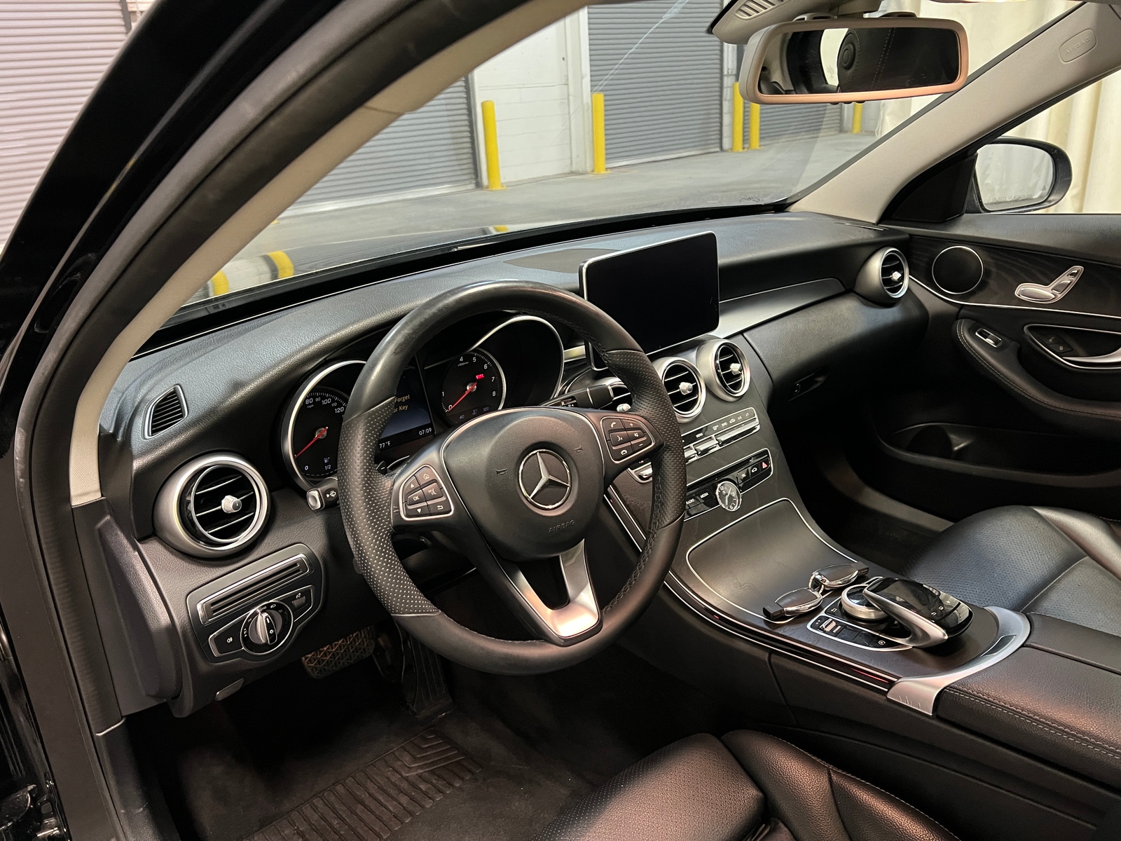 Thumbnail: 2016 Mercedes-Benz C-Class - 2