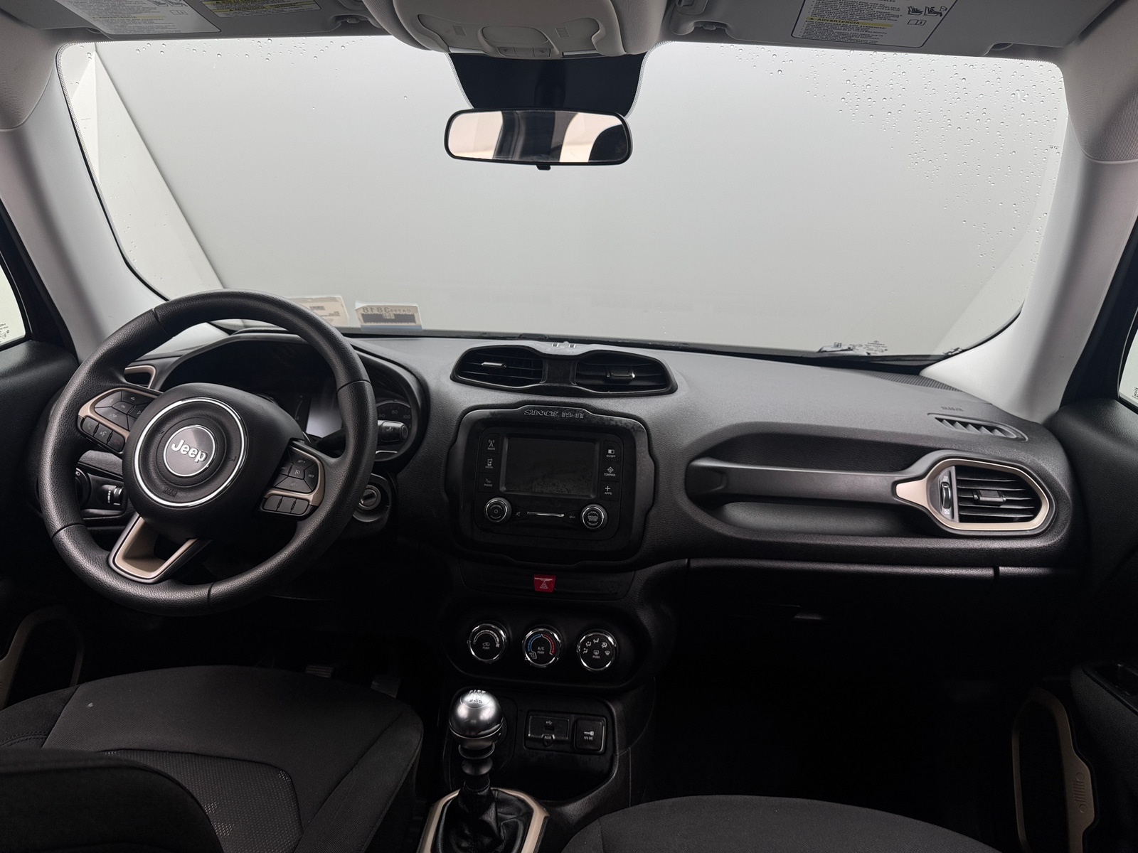 Thumbnail: 2016 Jeep Renegade - 3