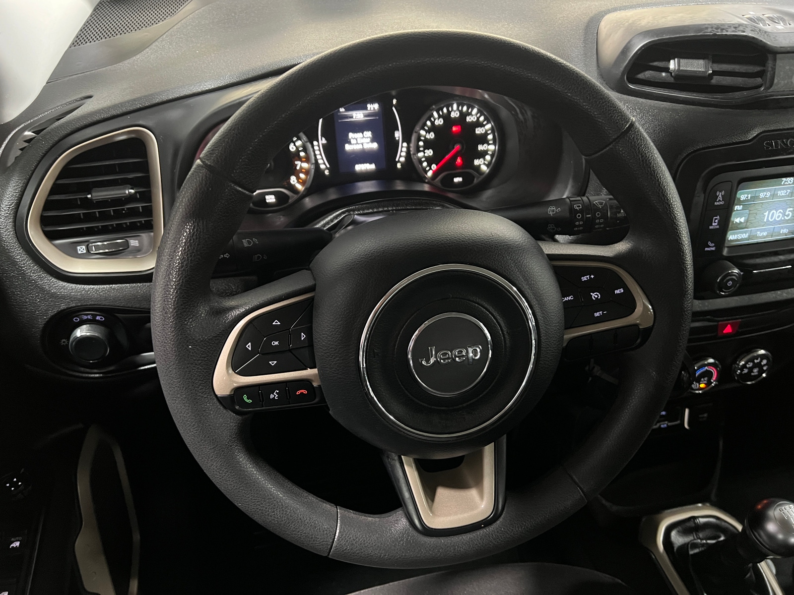 Thumbnail: 2016 Jeep Renegade - 5