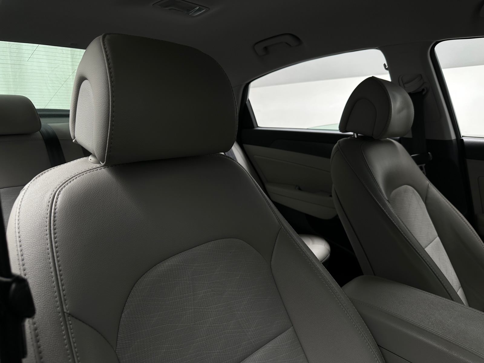 Thumbnail: 2015 Hyundai Sonata - 2