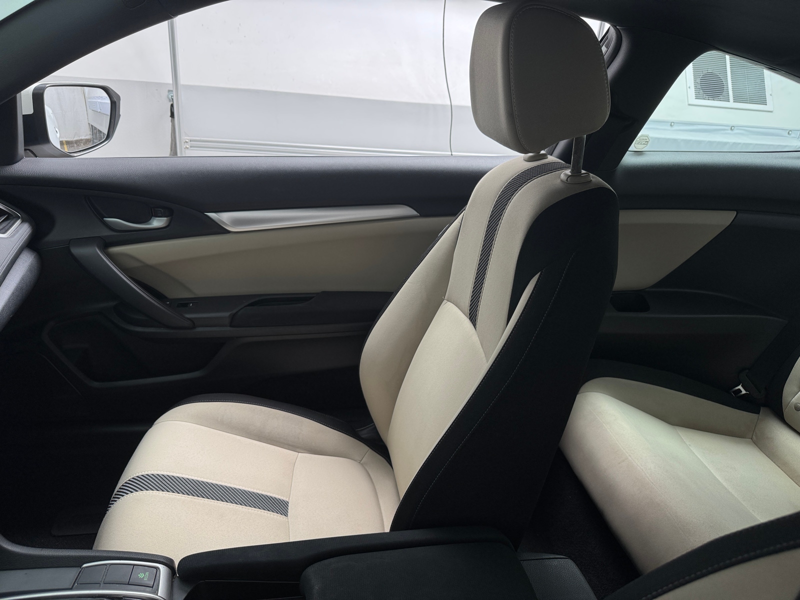 Thumbnail: 2016 Honda Civic - 2