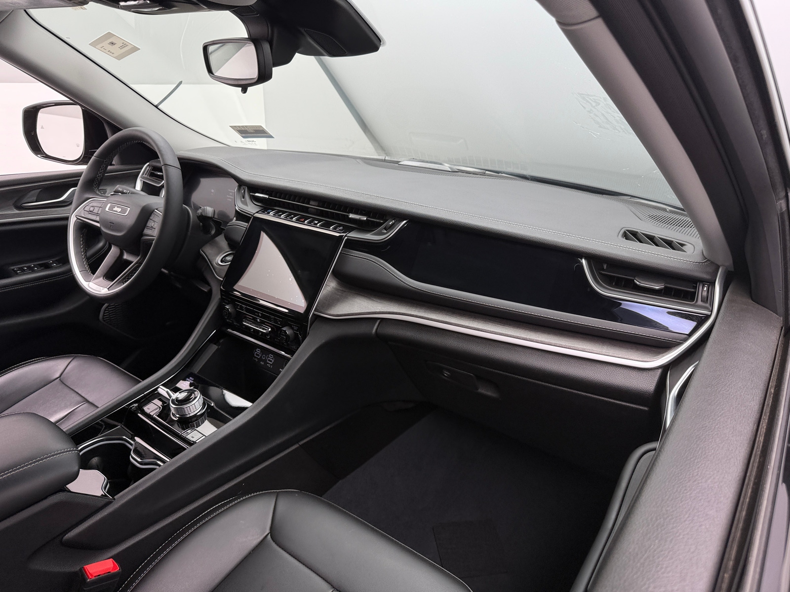 Thumbnail: 2023 Jeep Grand Cherokee - 2