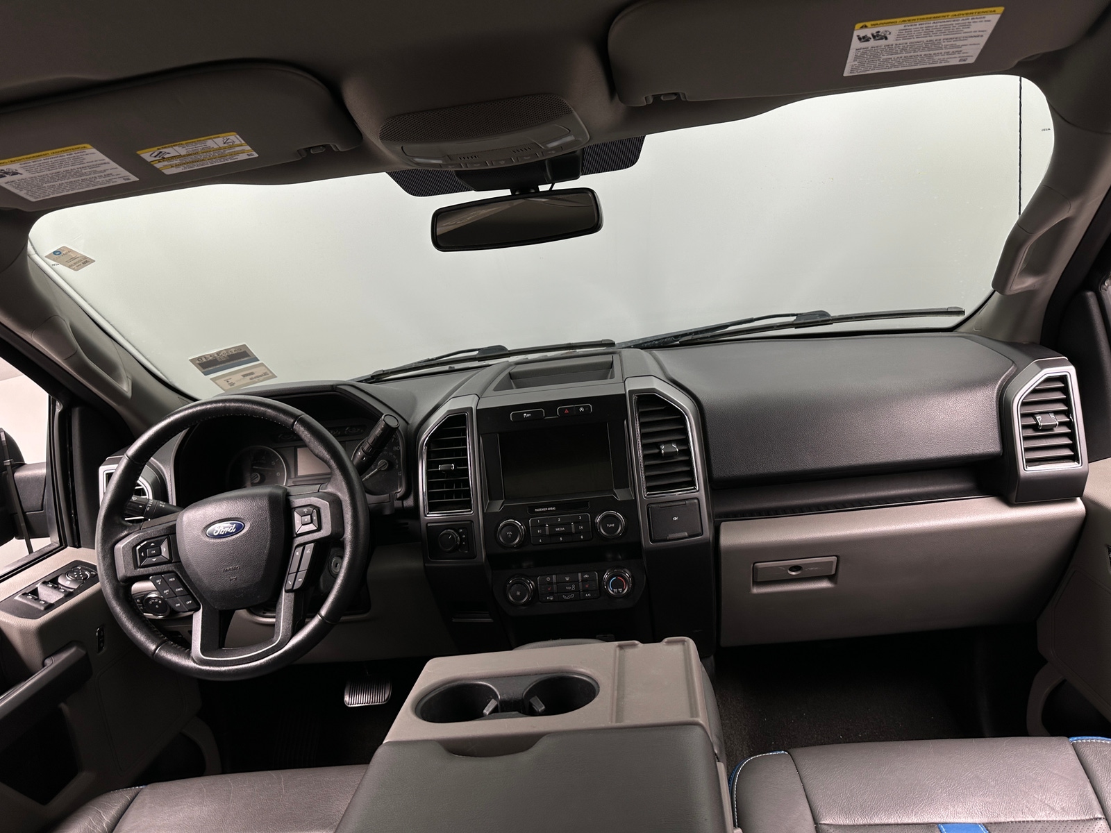 Thumbnail: 2019 Ford Econoline - 3