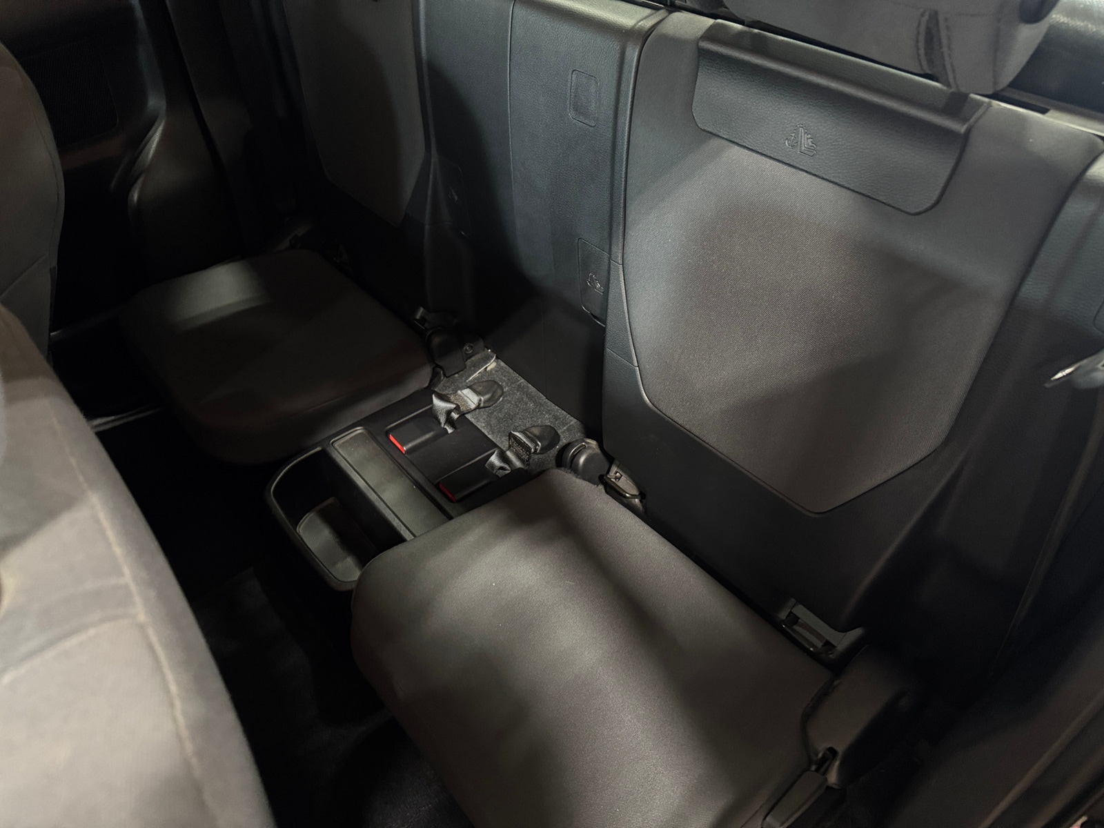 Thumbnail: 2019 Toyota Tacoma - 6