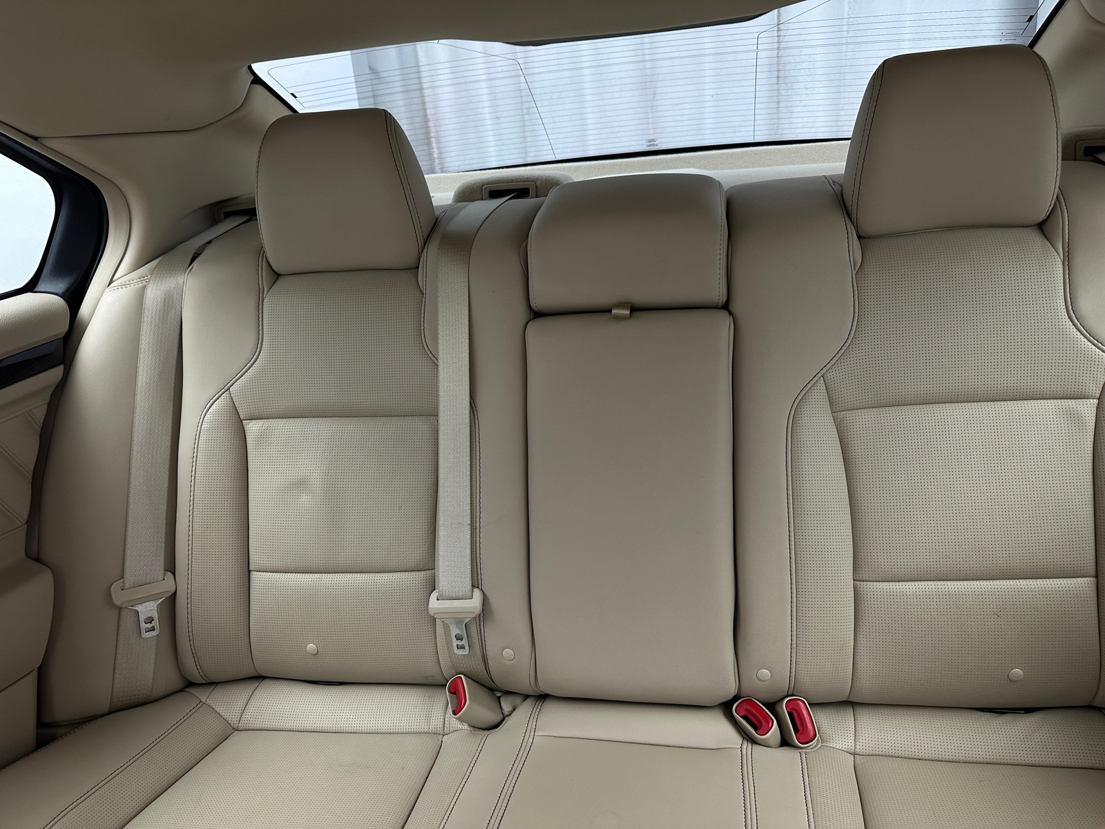 Thumbnail: 2015 Ford Taurus - 5