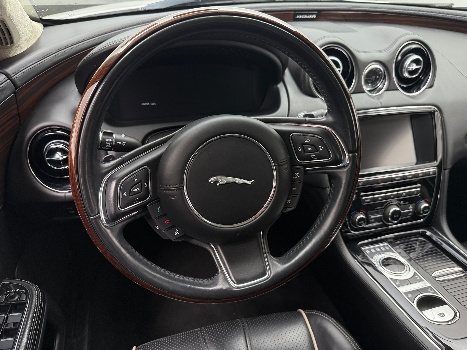 Thumbnail: 2015 Jaguar XJ - 4