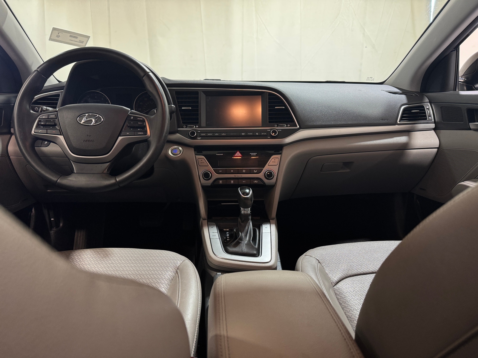 Thumbnail: 2017 Hyundai Elantra - 3
