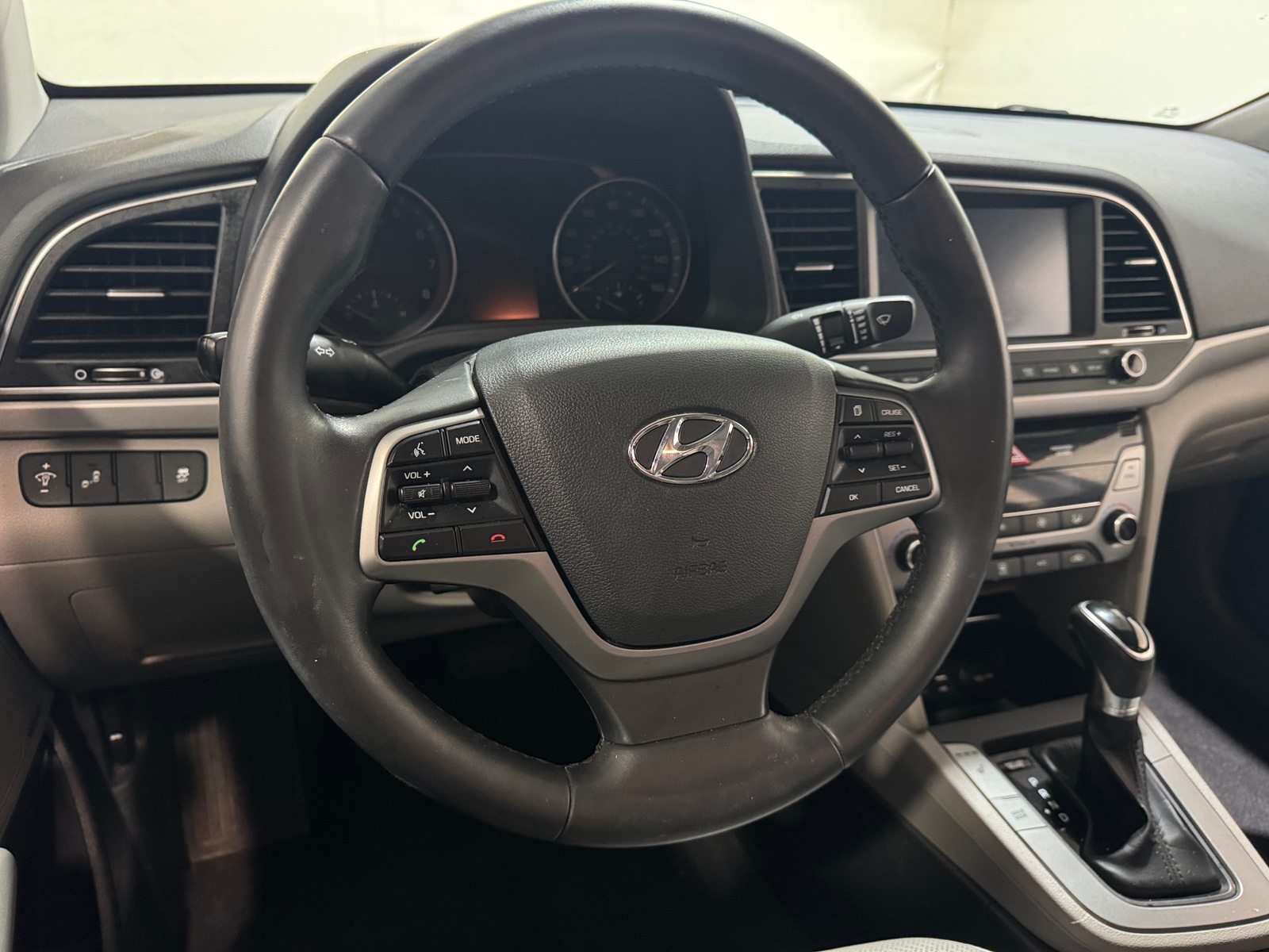 Thumbnail: 2017 Hyundai Elantra - 5