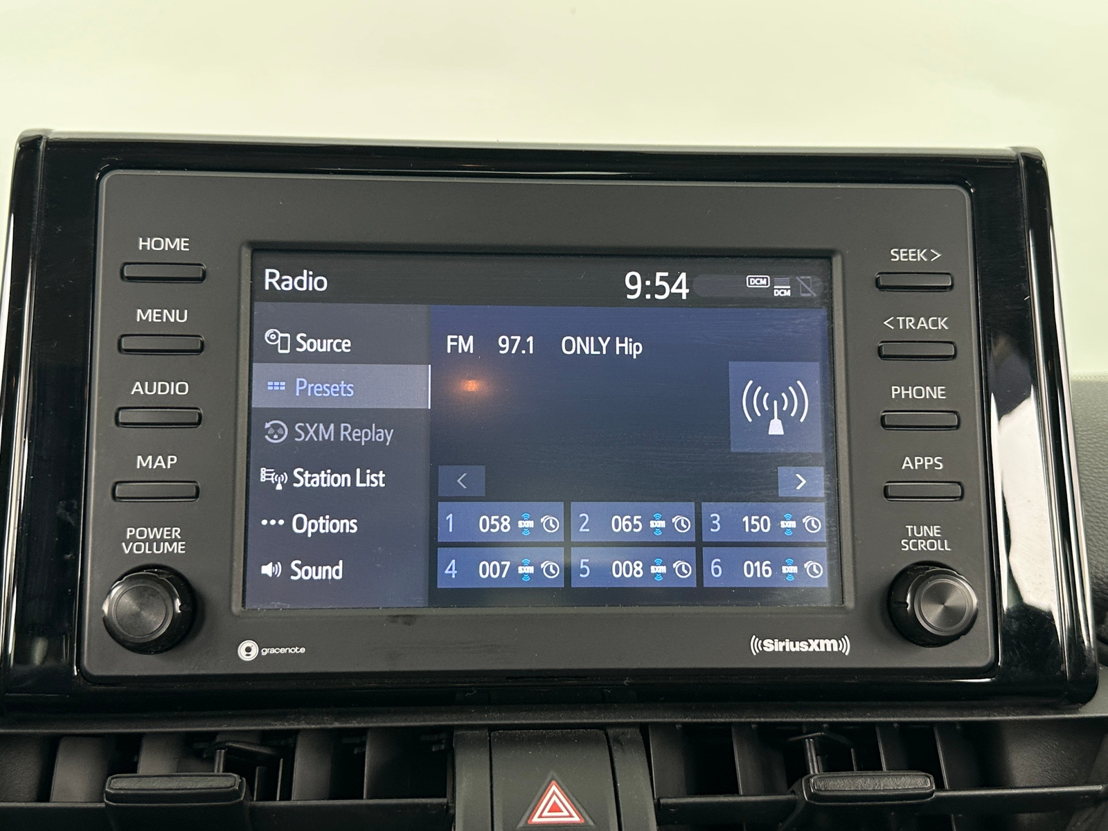 Thumbnail: 2021 Toyota RAV4 - 4