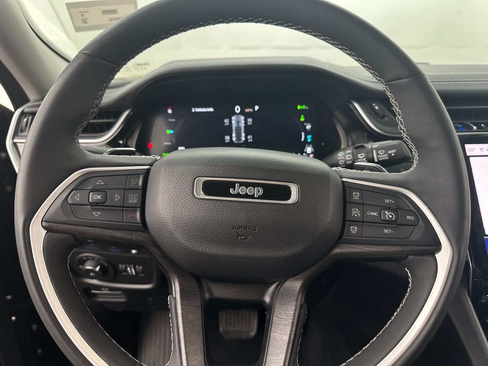 Thumbnail: 2022 Jeep Grand Cherokee - 4
