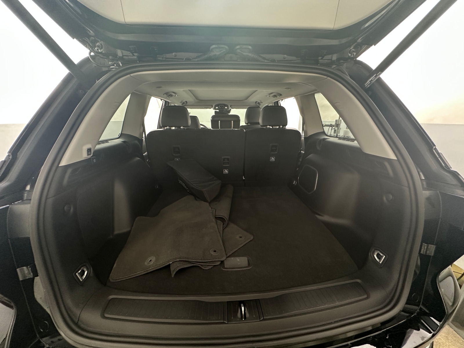 Thumbnail: 2022 Jeep Grand Cherokee - 6