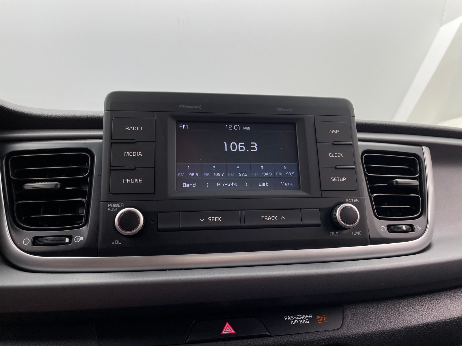 Thumbnail: 2018 Kia Rio - 4