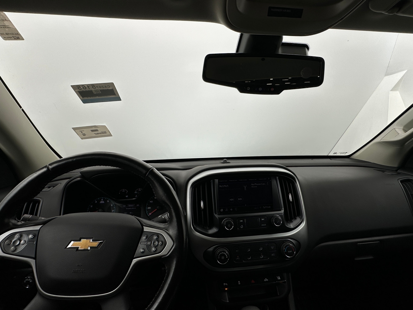 Thumbnail: 2022 Chevrolet Colorado - 3
