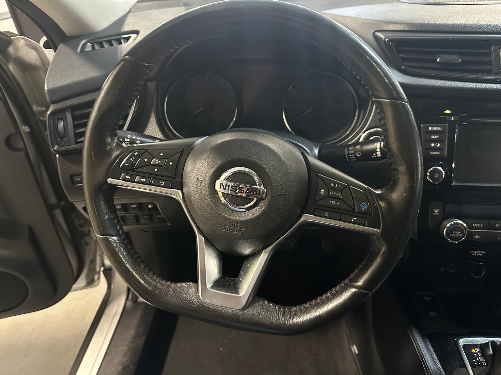 Thumbnail: 2018 Nissan Rogue - 4