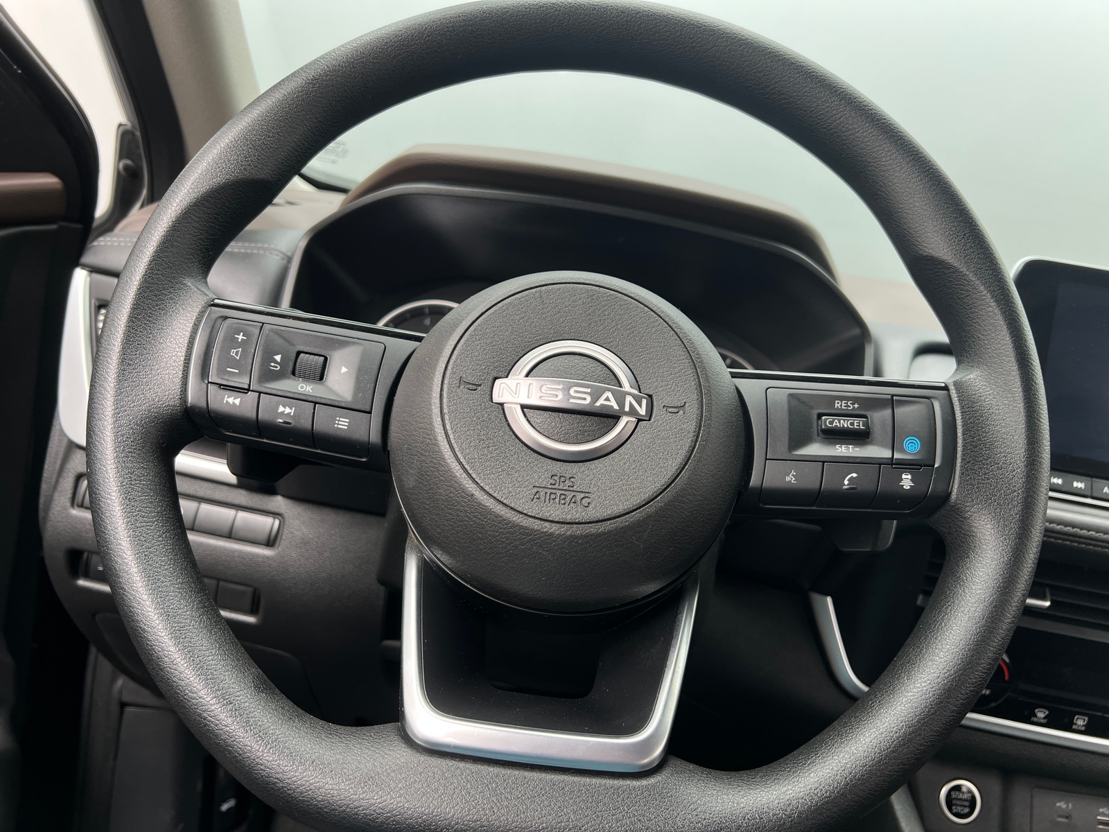 Thumbnail: 2023 Nissan Rogue - 5