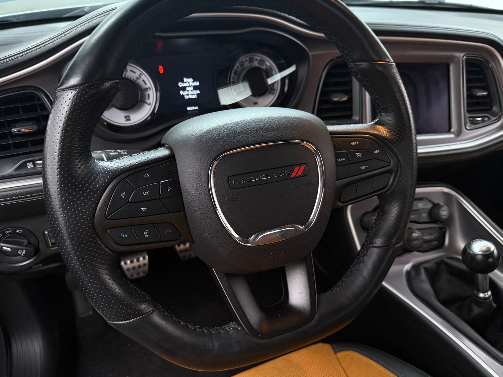 Thumbnail: 2022 Dodge Challenger - 4