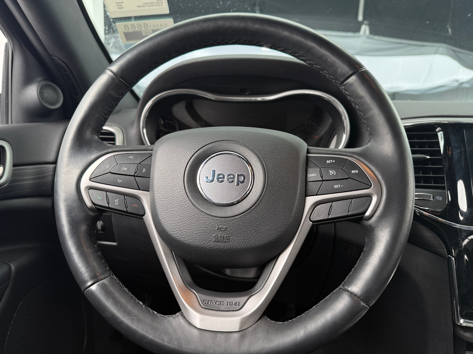 Thumbnail: 2020 Jeep Grand Cherokee - 4