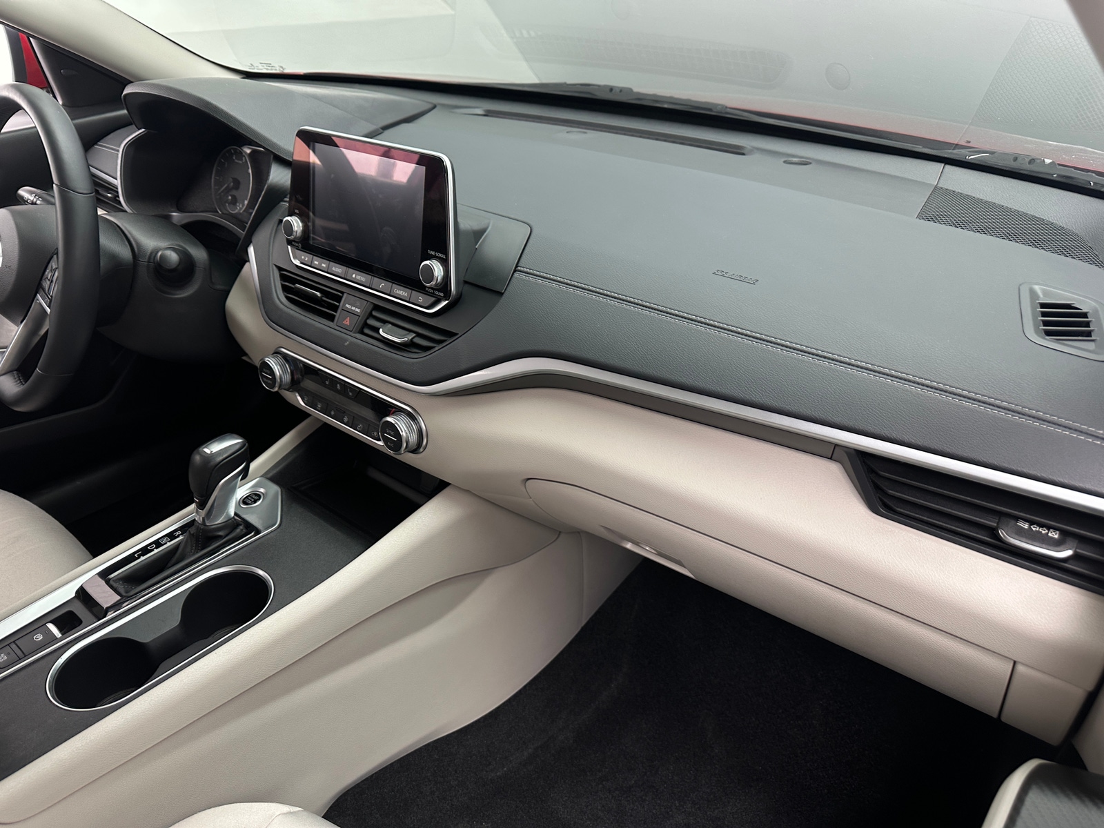 Thumbnail: 2019 Nissan Altima - 3