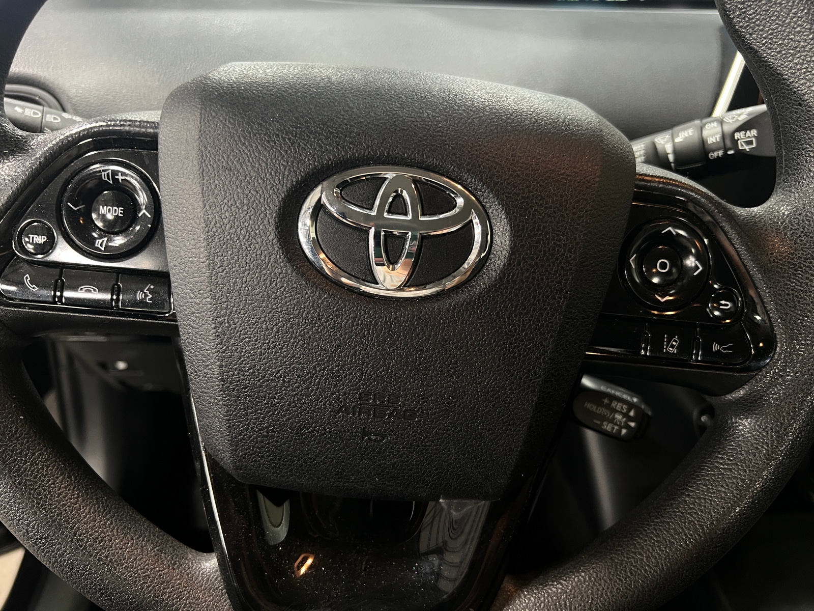 Thumbnail: 2022 Toyota Prius - 5