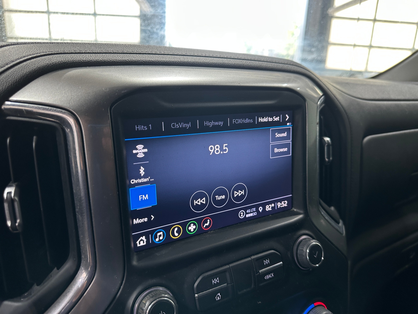 Thumbnail: 2021 Chevrolet Silverado 1500 - 4