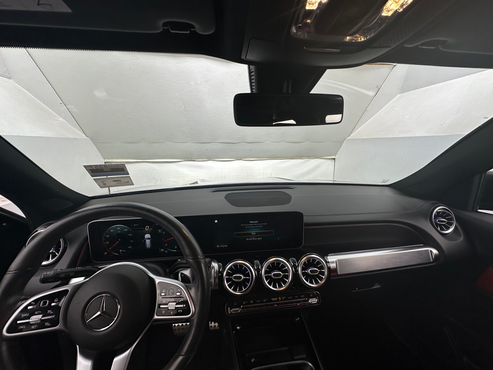 Thumbnail: 2020 Mercedes-Benz GLB - 2