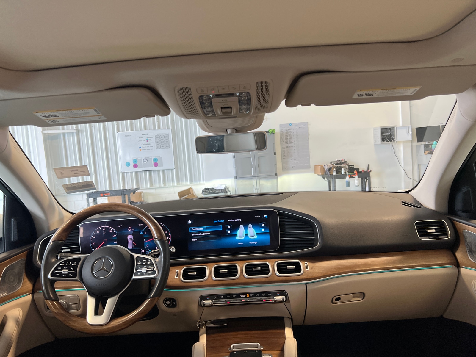Thumbnail: 2020 Mercedes-Benz GLE - 2