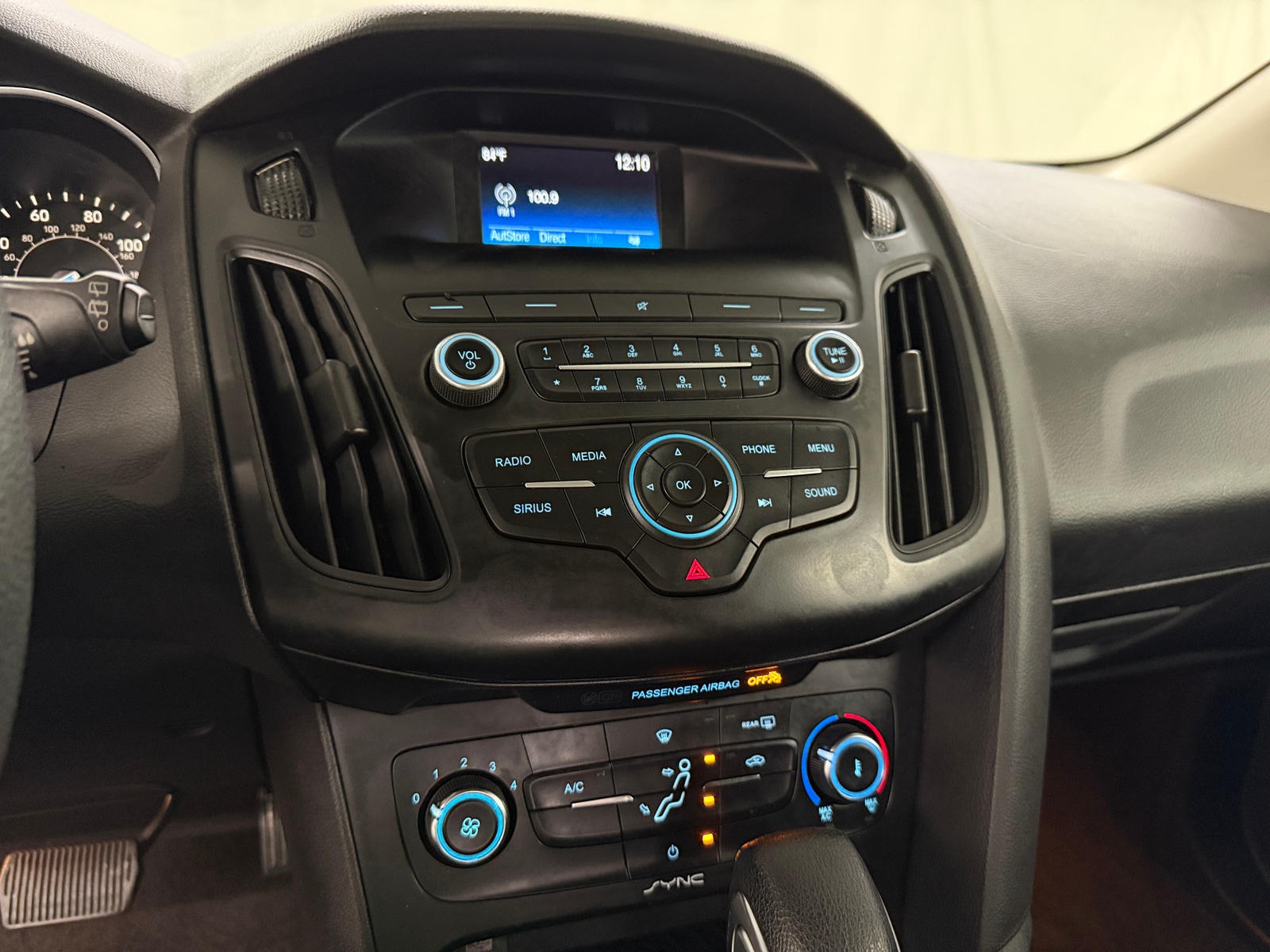 Thumbnail: 2018 Ford Focus - 4