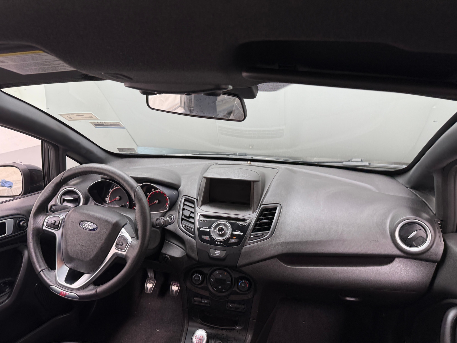 Thumbnail: 2015 Ford Fiesta - 3