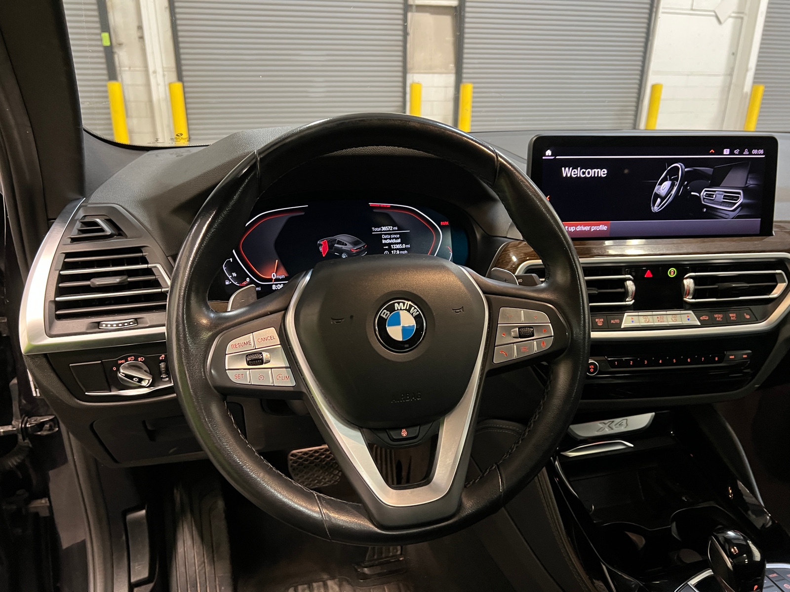 Thumbnail: 2023 BMW X4 - 4