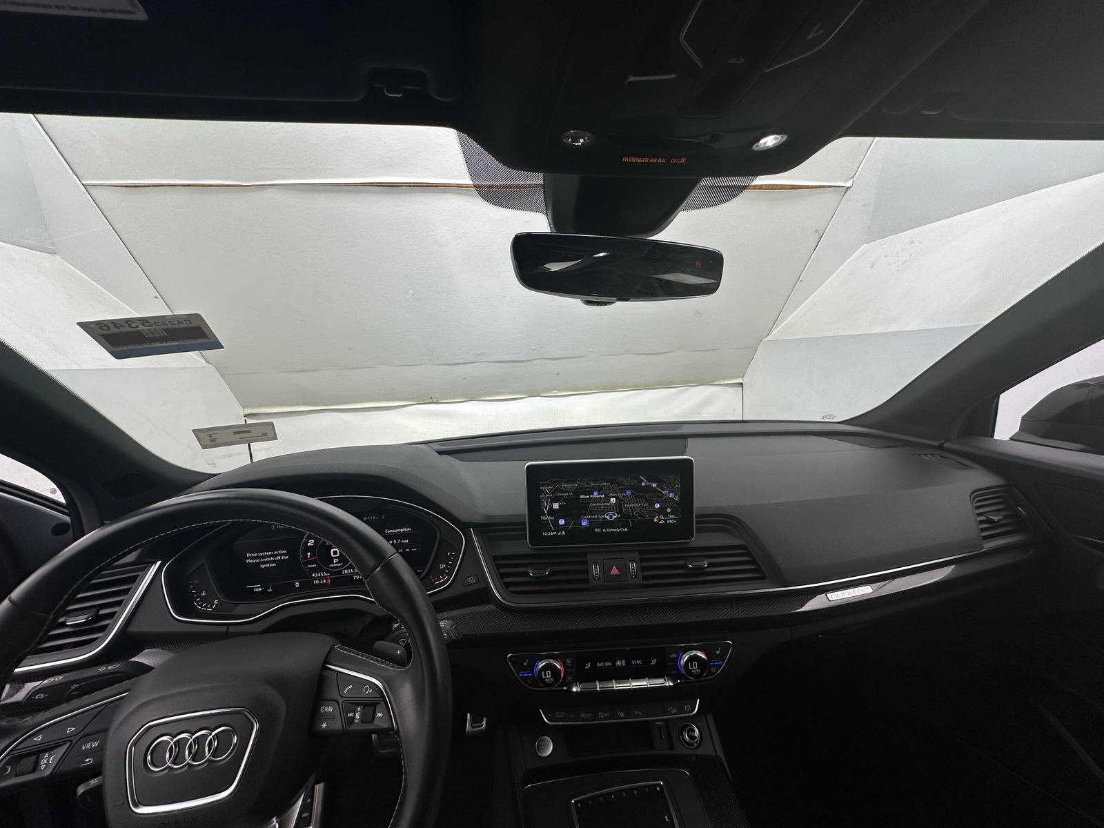 Thumbnail: 2019 Audi SQ5 - 3