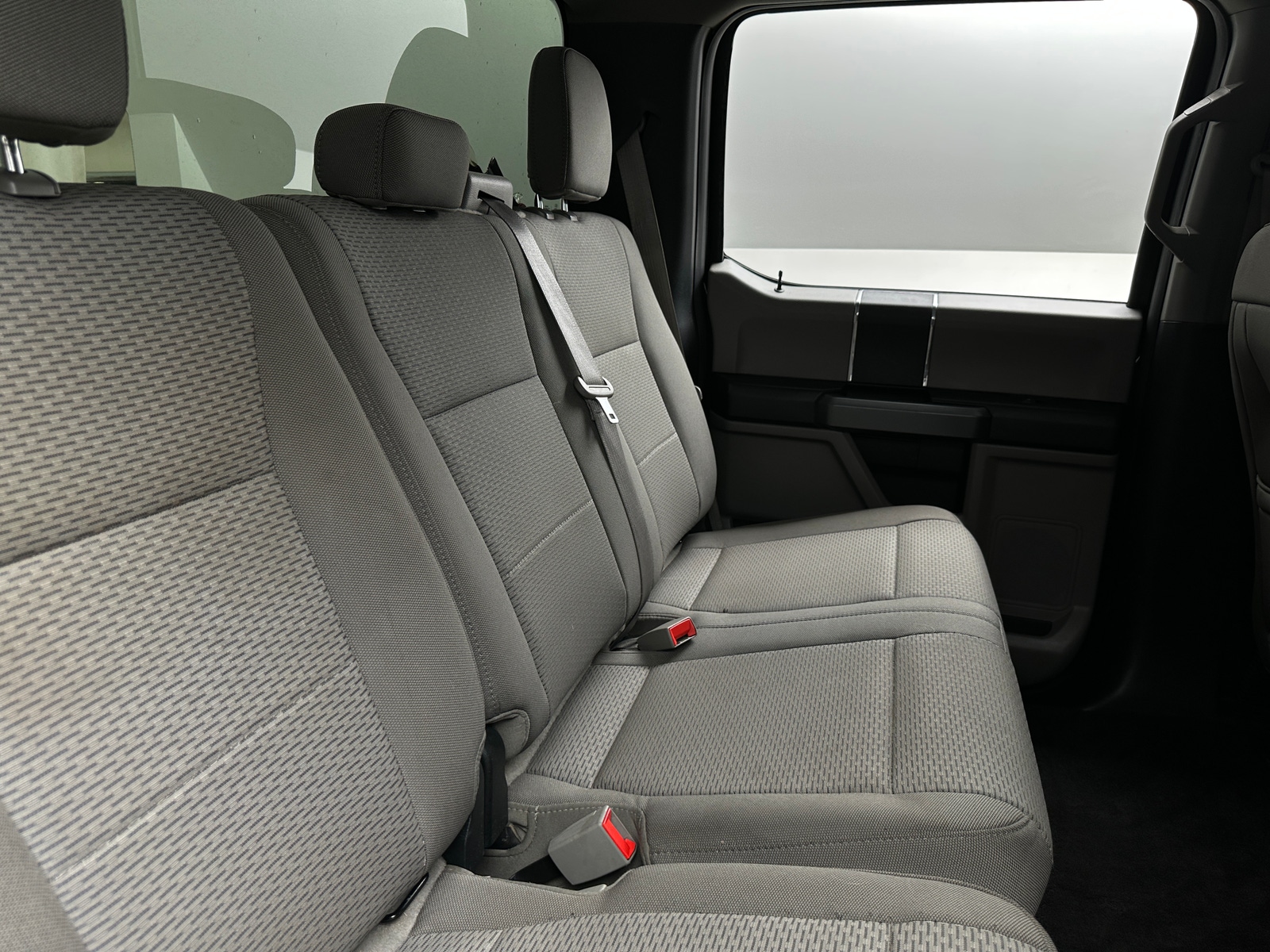 Thumbnail: 2018 Ford Econoline - 6