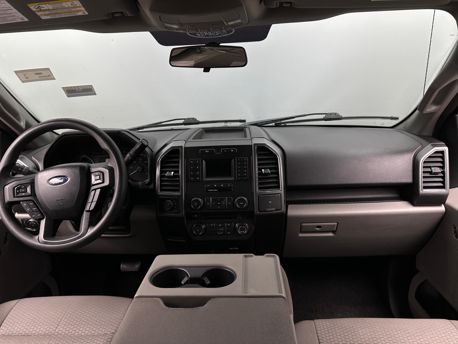 Thumbnail: 2018 Ford Econoline - 3
