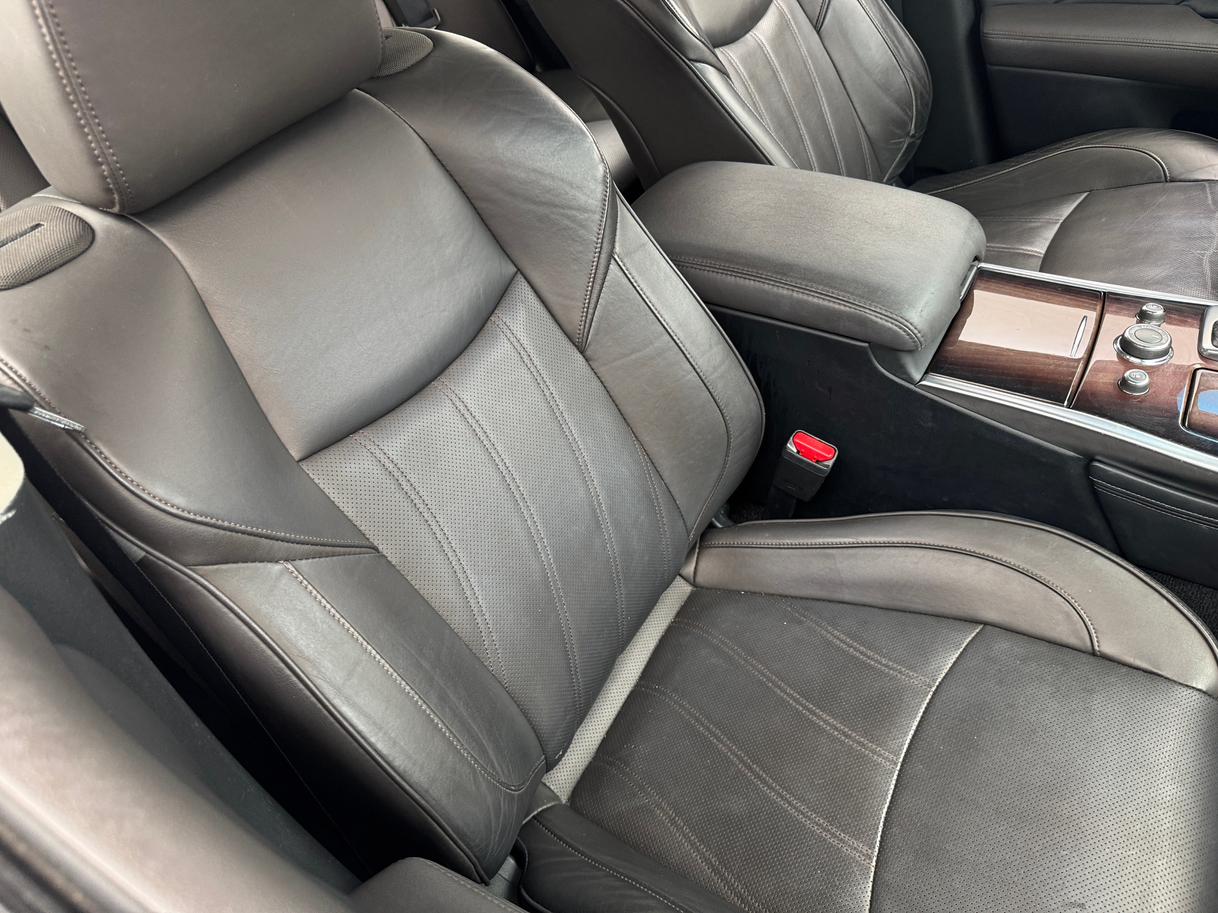 Image 2 of 2016 INFINITI Q70 3.7