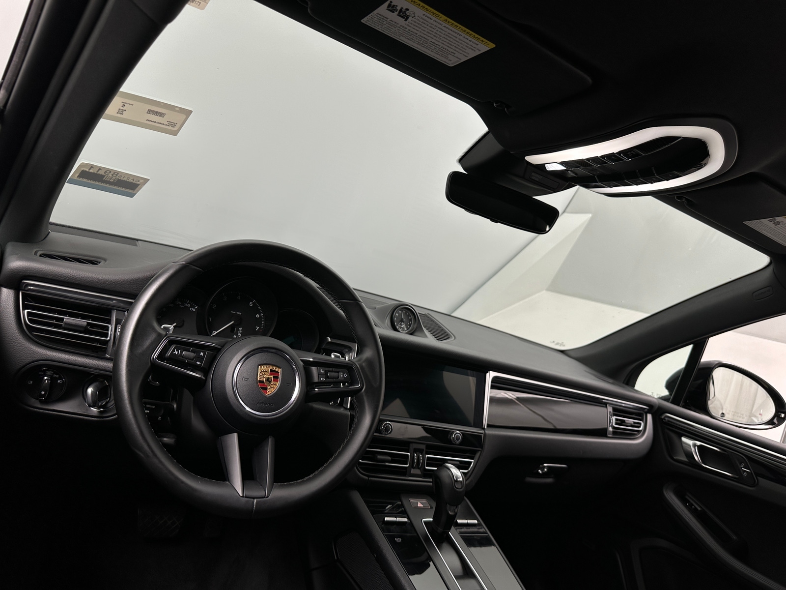 Thumbnail: 2022 Porsche Macan - 2