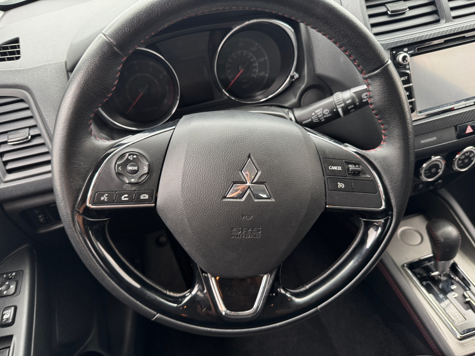 Thumbnail: 2018 Mitsubishi Outlander Sport - 5