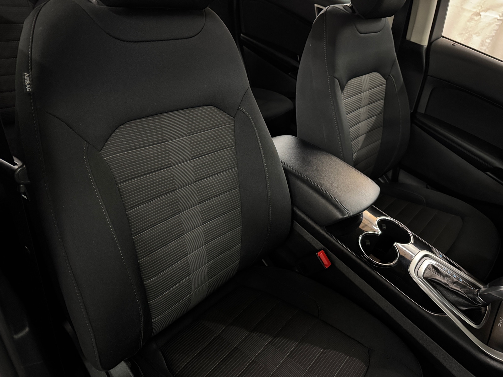 Thumbnail: 2017 Ford Edge - 2