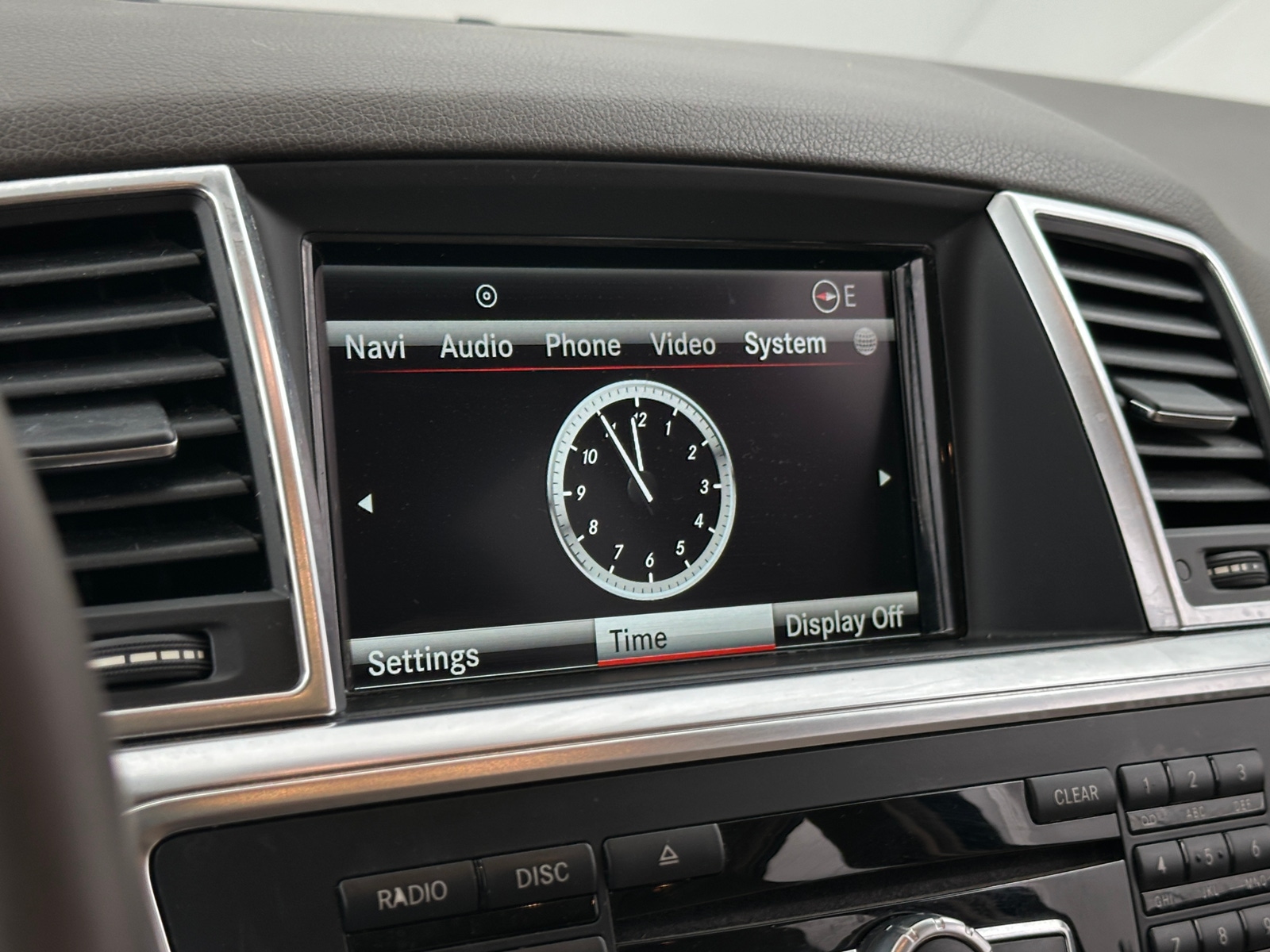 Thumbnail: 2015 Mercedes-Benz M-Class - 3