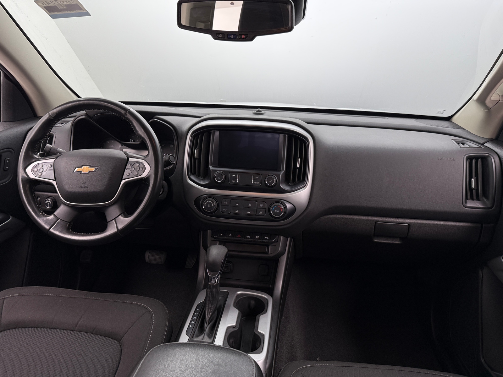 Thumbnail: 2022 Chevrolet Colorado - 3