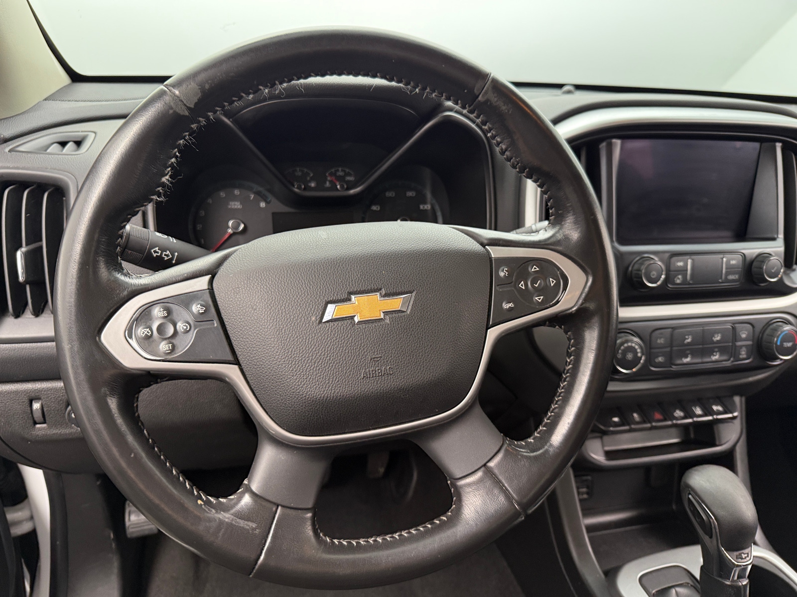 Thumbnail: 2022 Chevrolet Colorado - 5