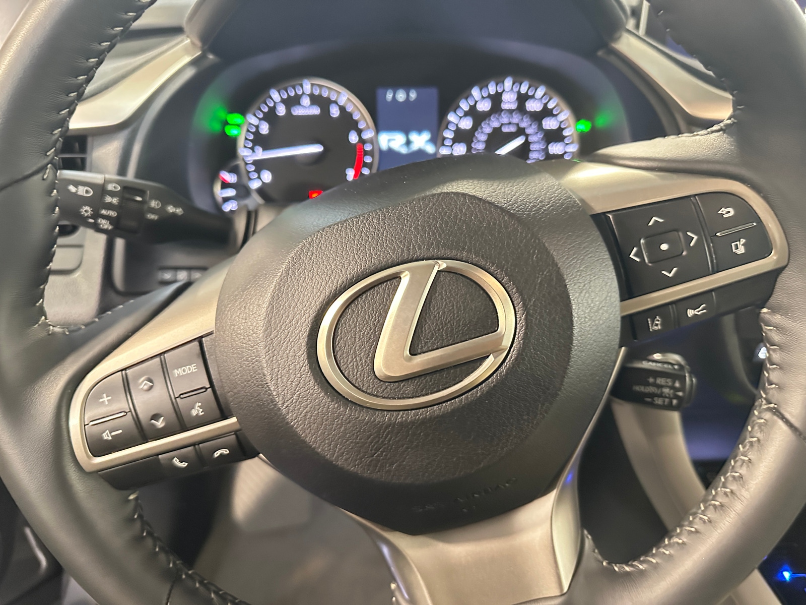 Thumbnail: 2018 Lexus RX - 4
