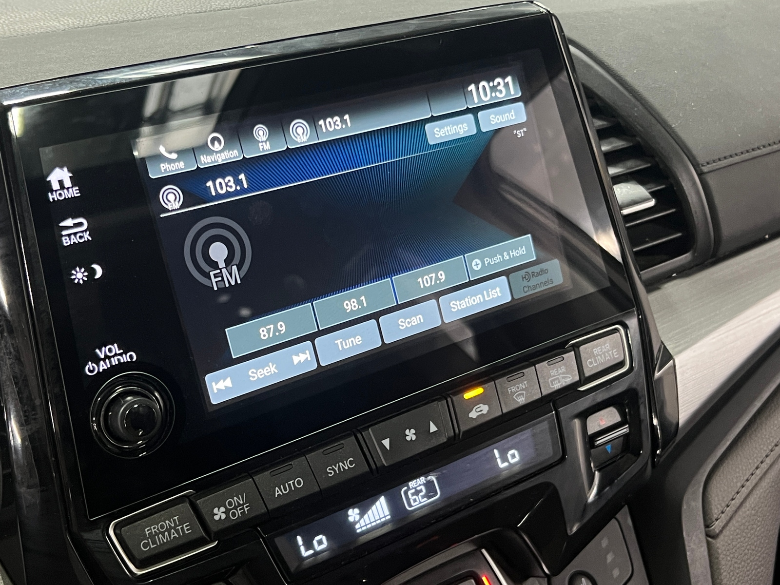 Thumbnail: 2019 Honda Odyssey - 3